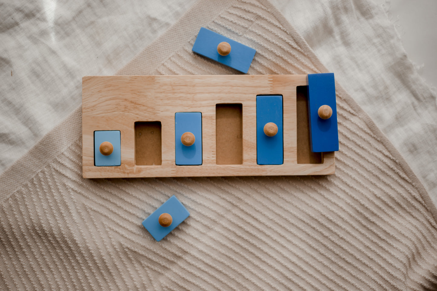 Wooden Peg Puzzle - Rectangle Seriation Puzzle