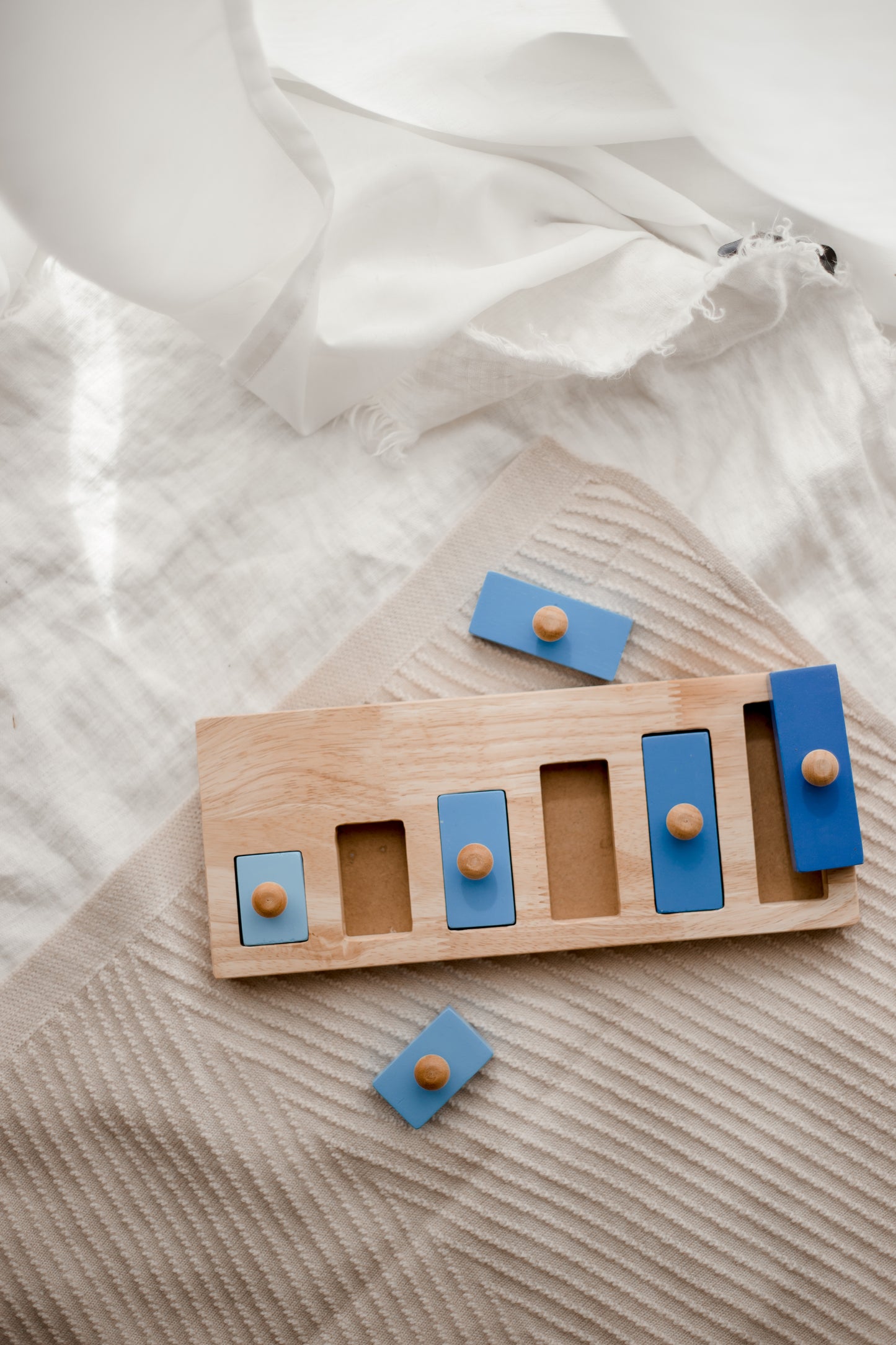 Wooden Peg Puzzle - Rectangle Seriation Puzzle