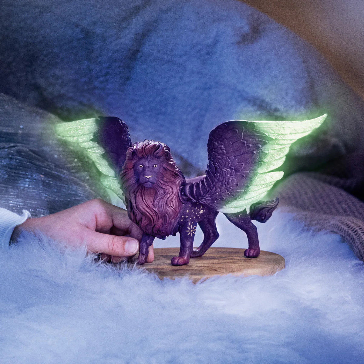 Moon Winged Lion