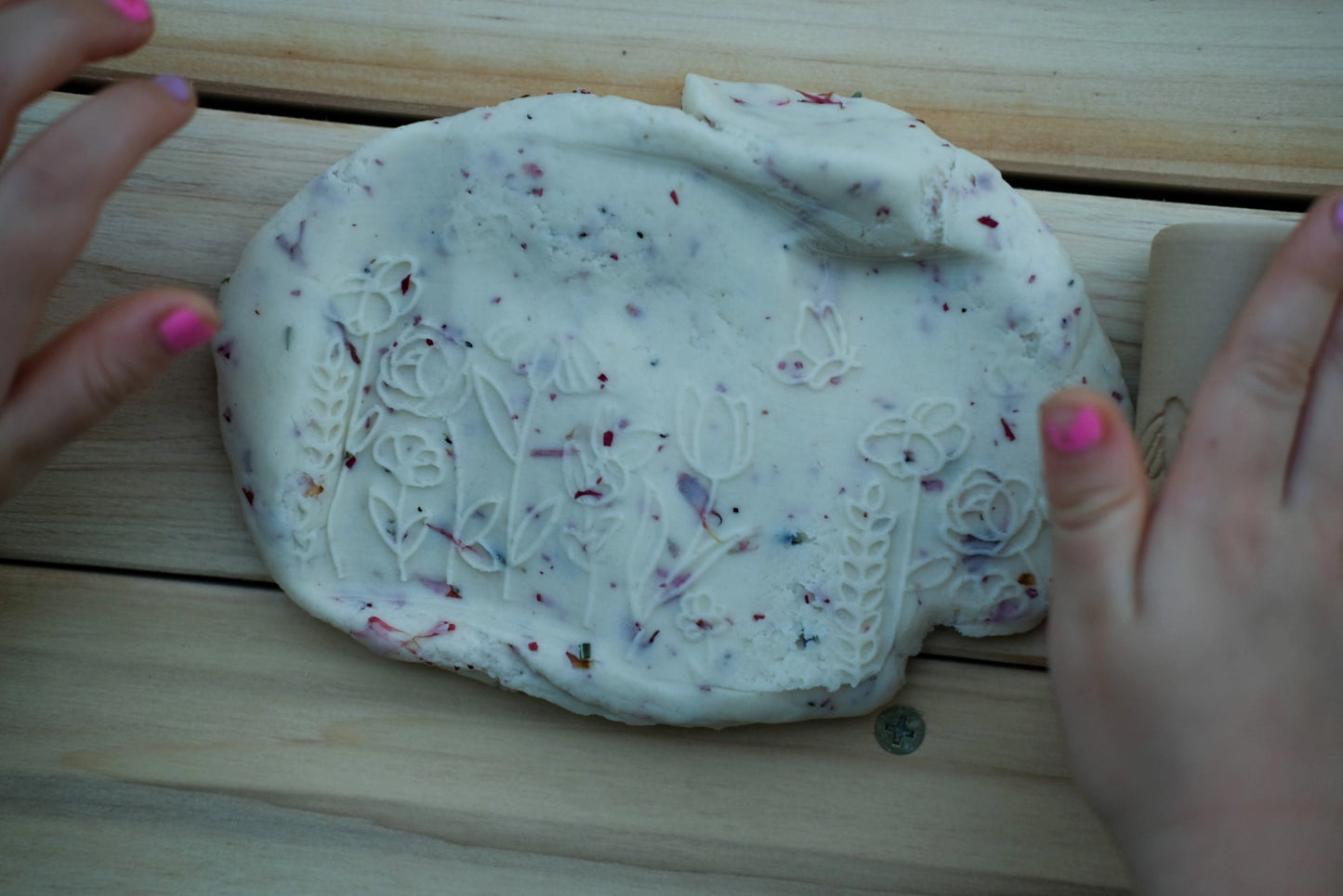 Pattern Play dough Roller - Flowers