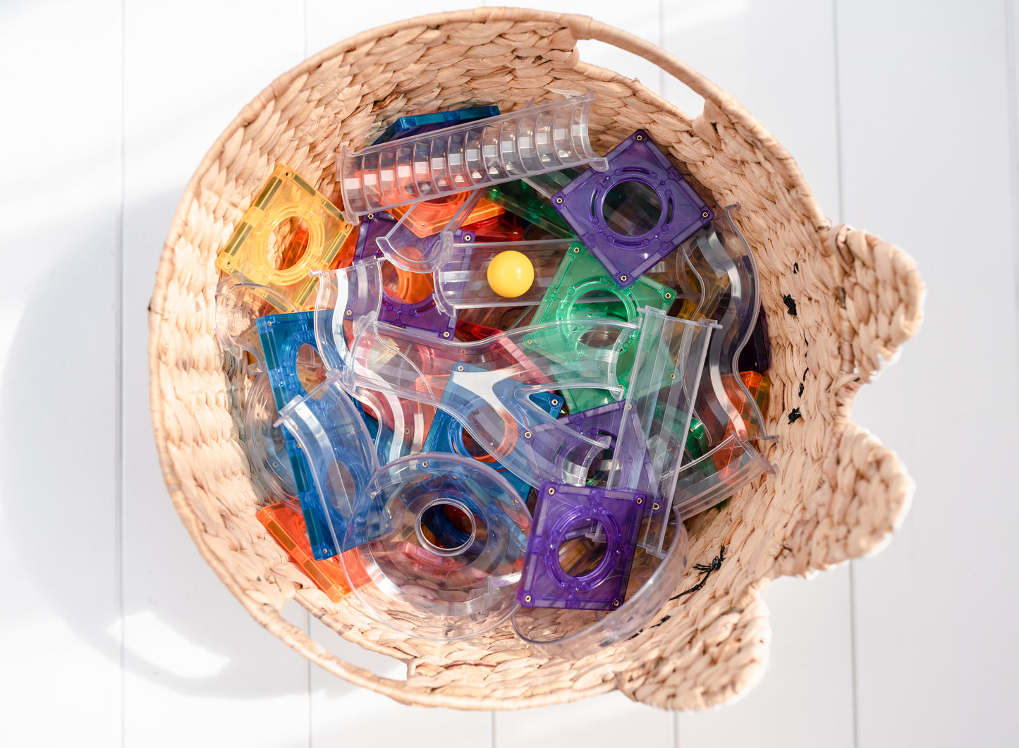 Magnetic Tiles - 92 pc Rainbow Ball Run Pack