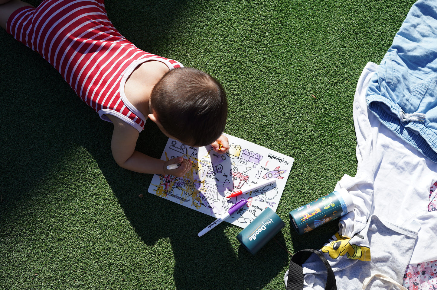 HeyDoodle Wipeable Colouring In - MINI - Toot Toot