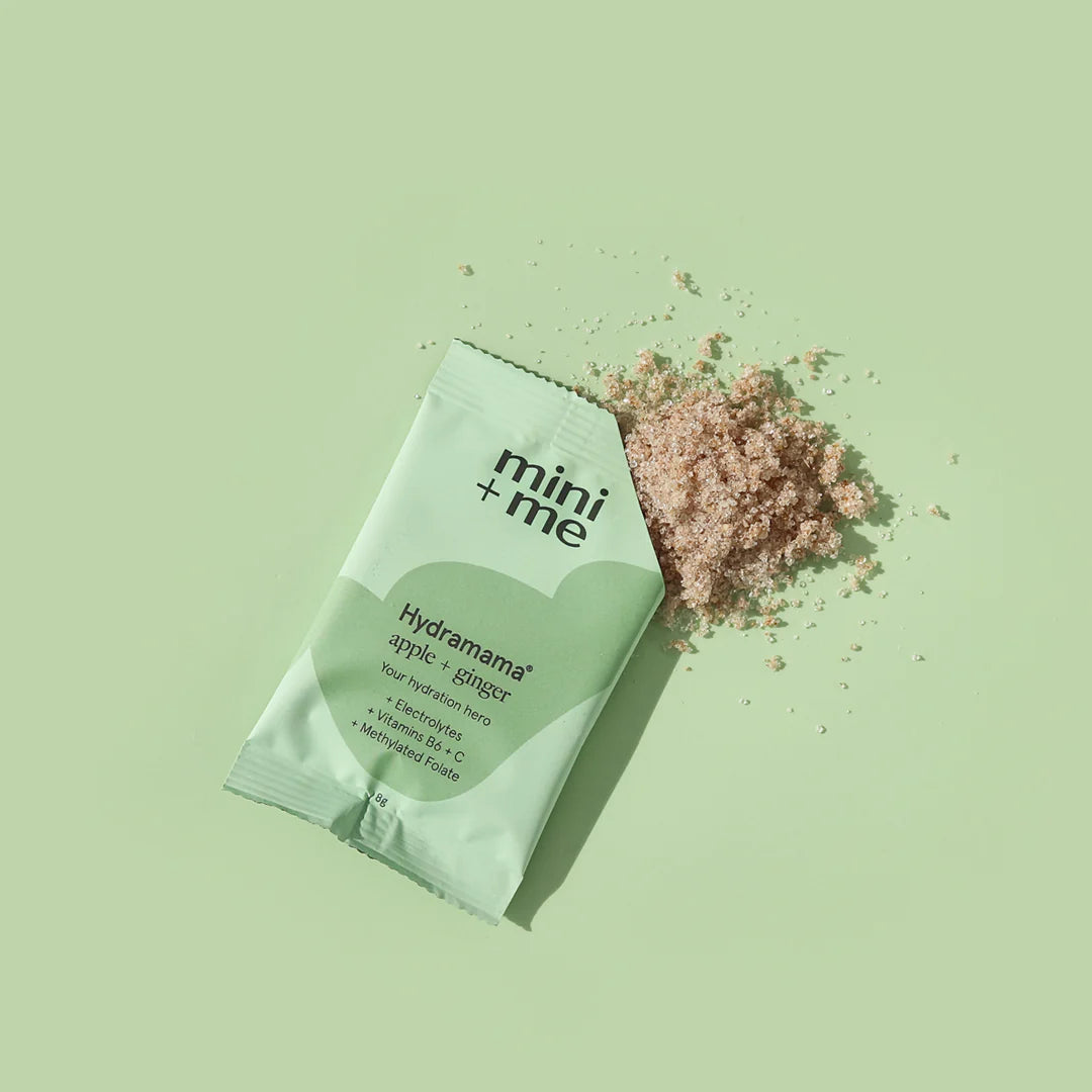 Mini and Me Hydramama box with 30 sachets in apple and ginger flavour powder.