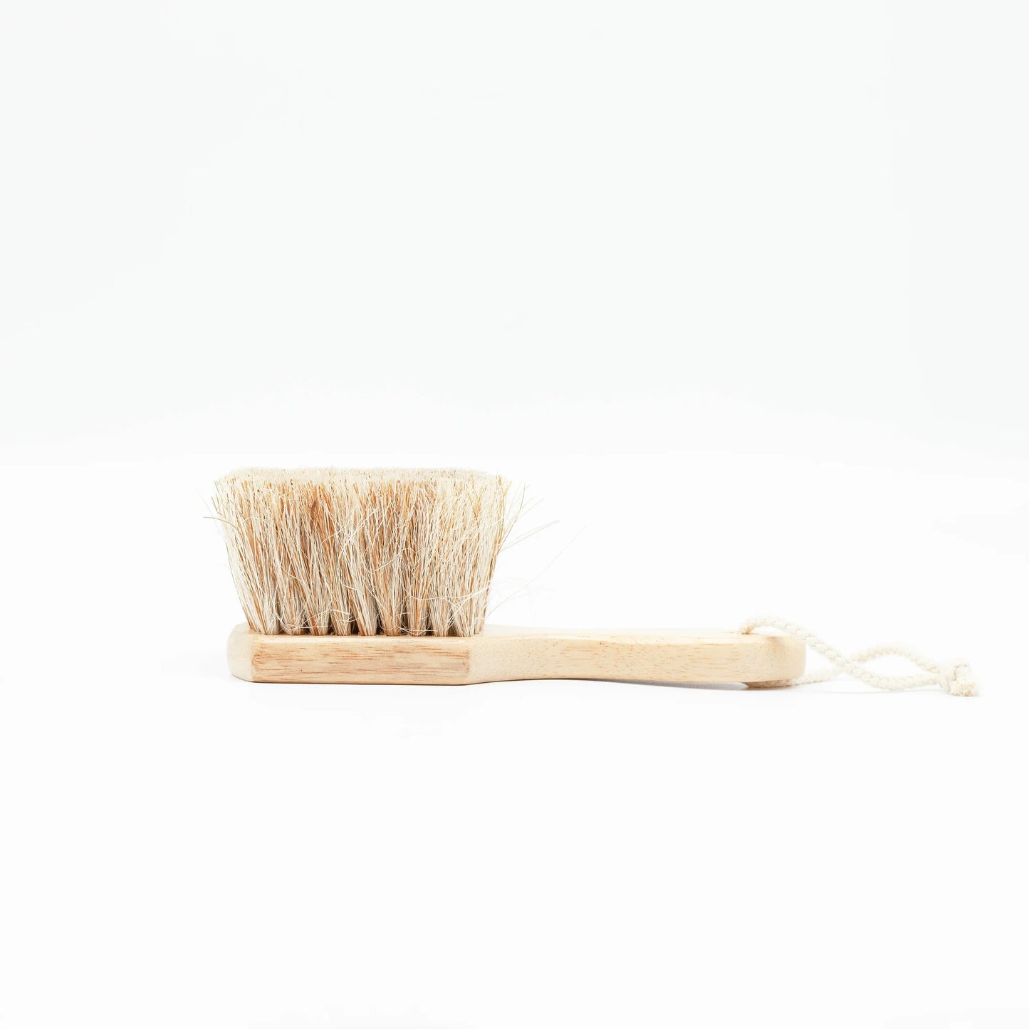 Product image of Sande Kids soft sand brush side view.