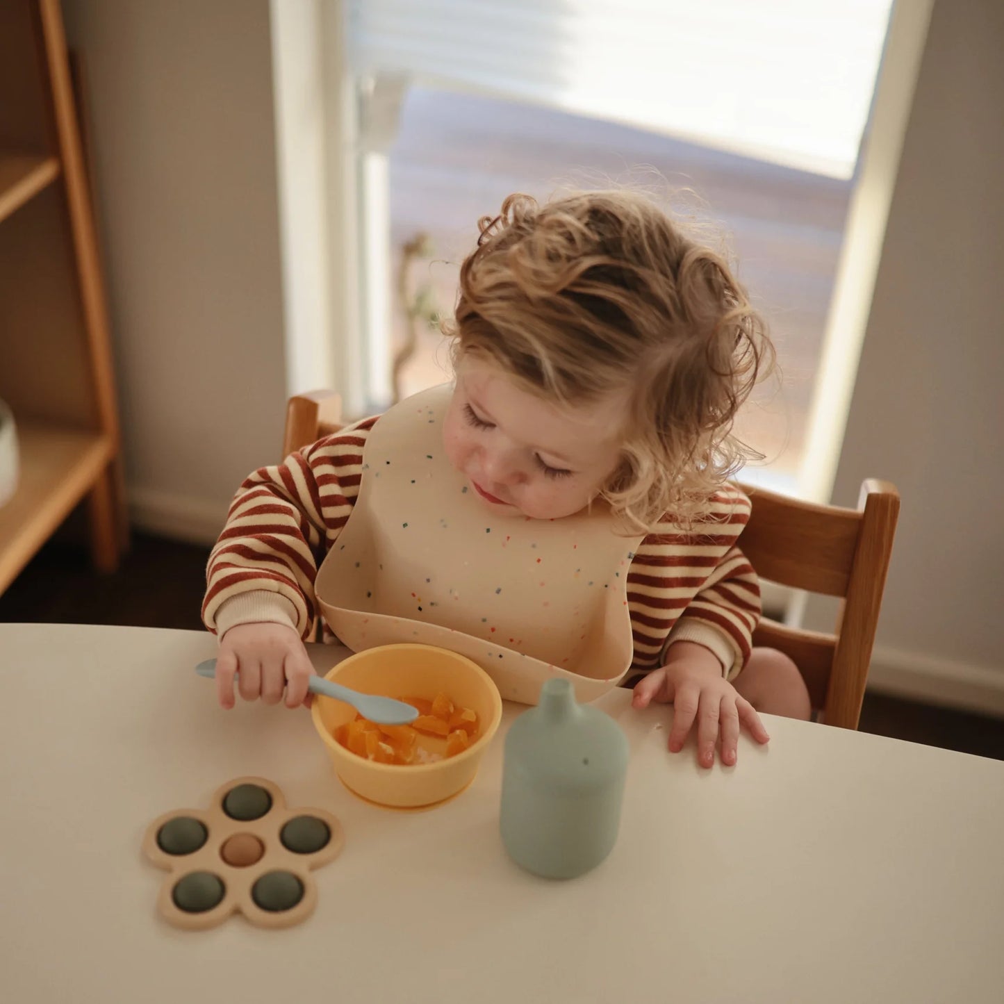 Flower Press Toy - Thyme/Natural/Sand