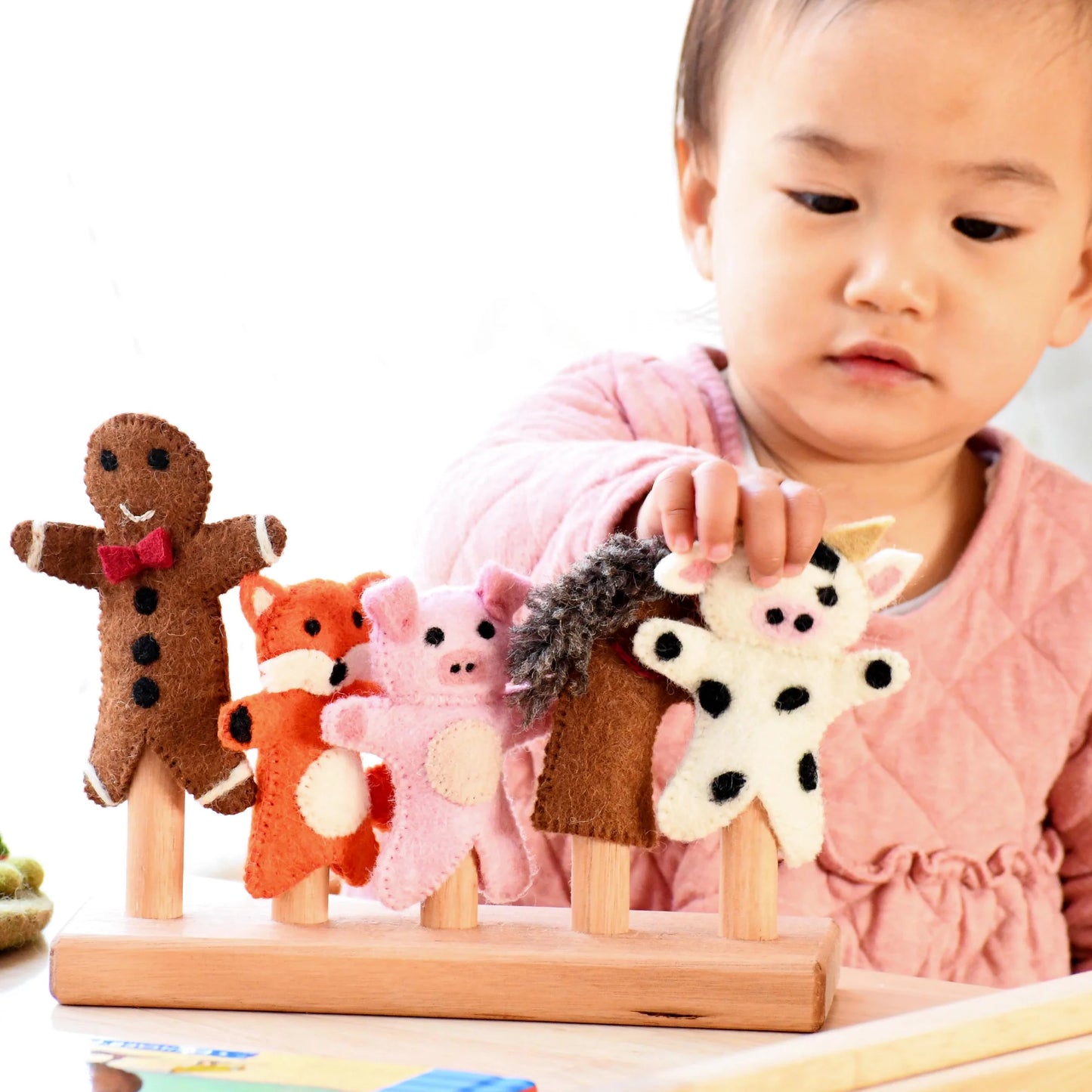 Finger Puppet Set - Gingerbread Man Story