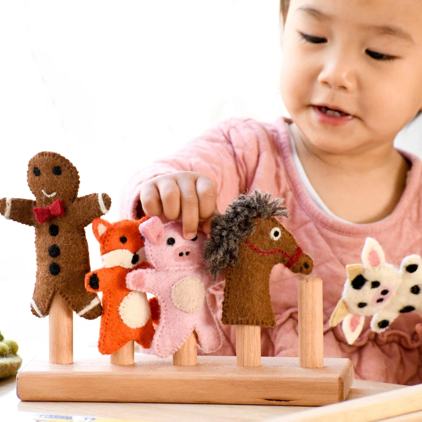 Finger Puppet Set - Gingerbread Man Story
