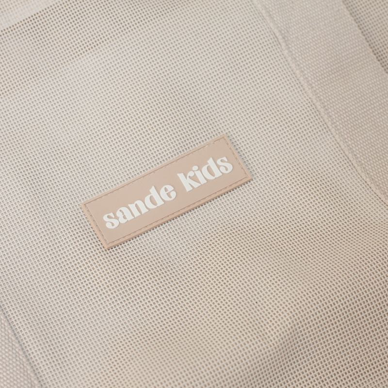 Sande Kids mesh beach bag neutral sand logo silicone