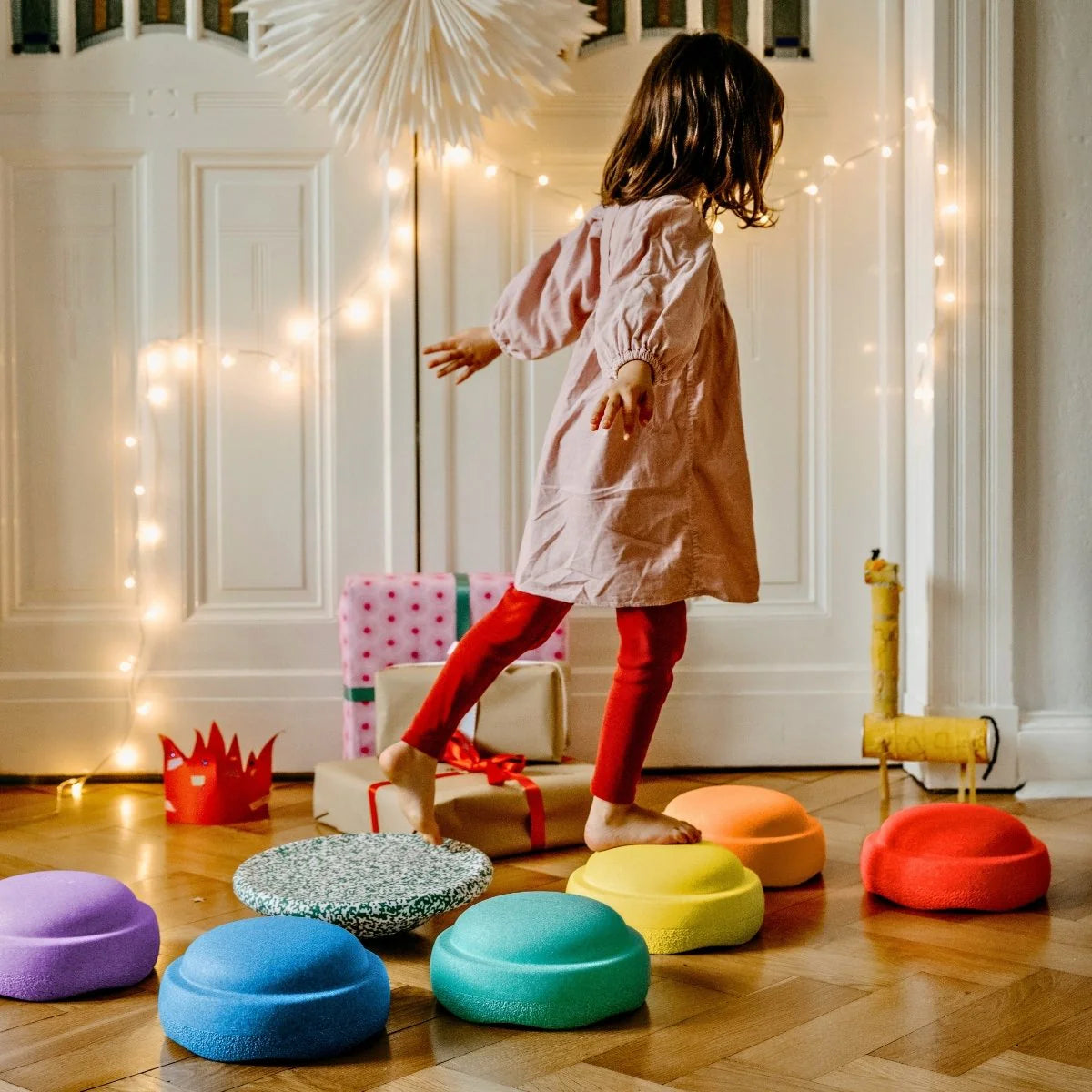 CHRISTMAS PROMO - Stapelstein Balance Stepping Stones - Original size, Set of 6, Rainbow Classic + FREE Balance Board