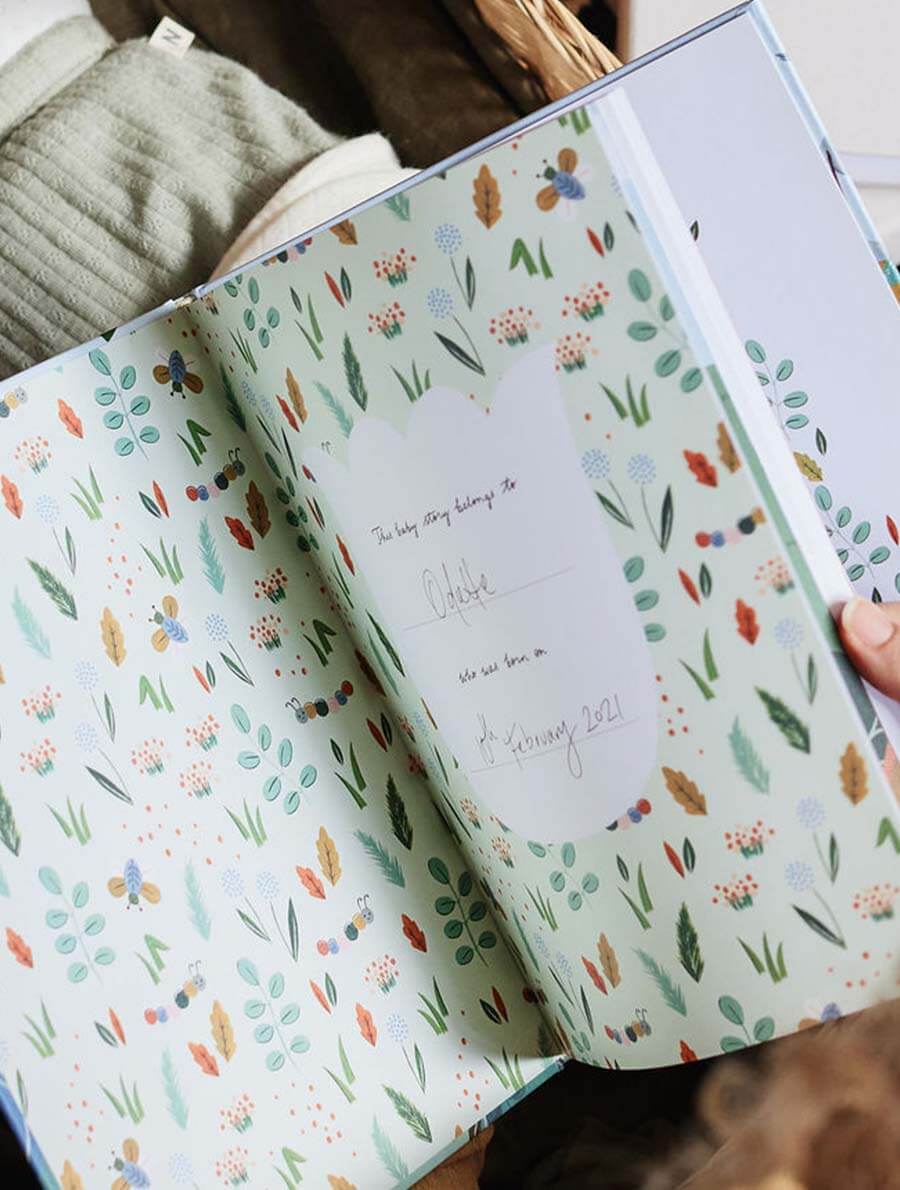 Your Baby Story - Illustrated Baby Journal