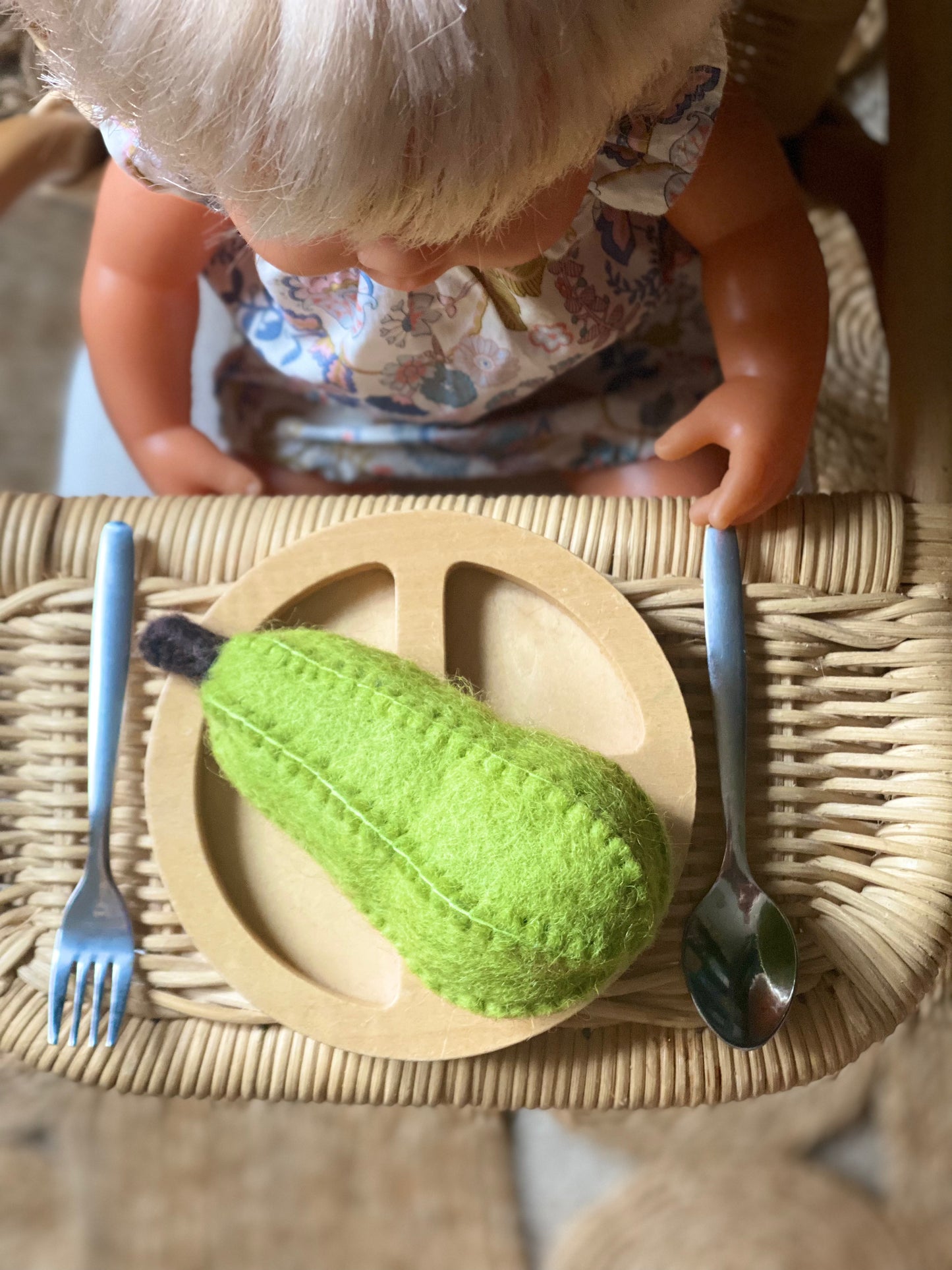 Felt Pear - Whole