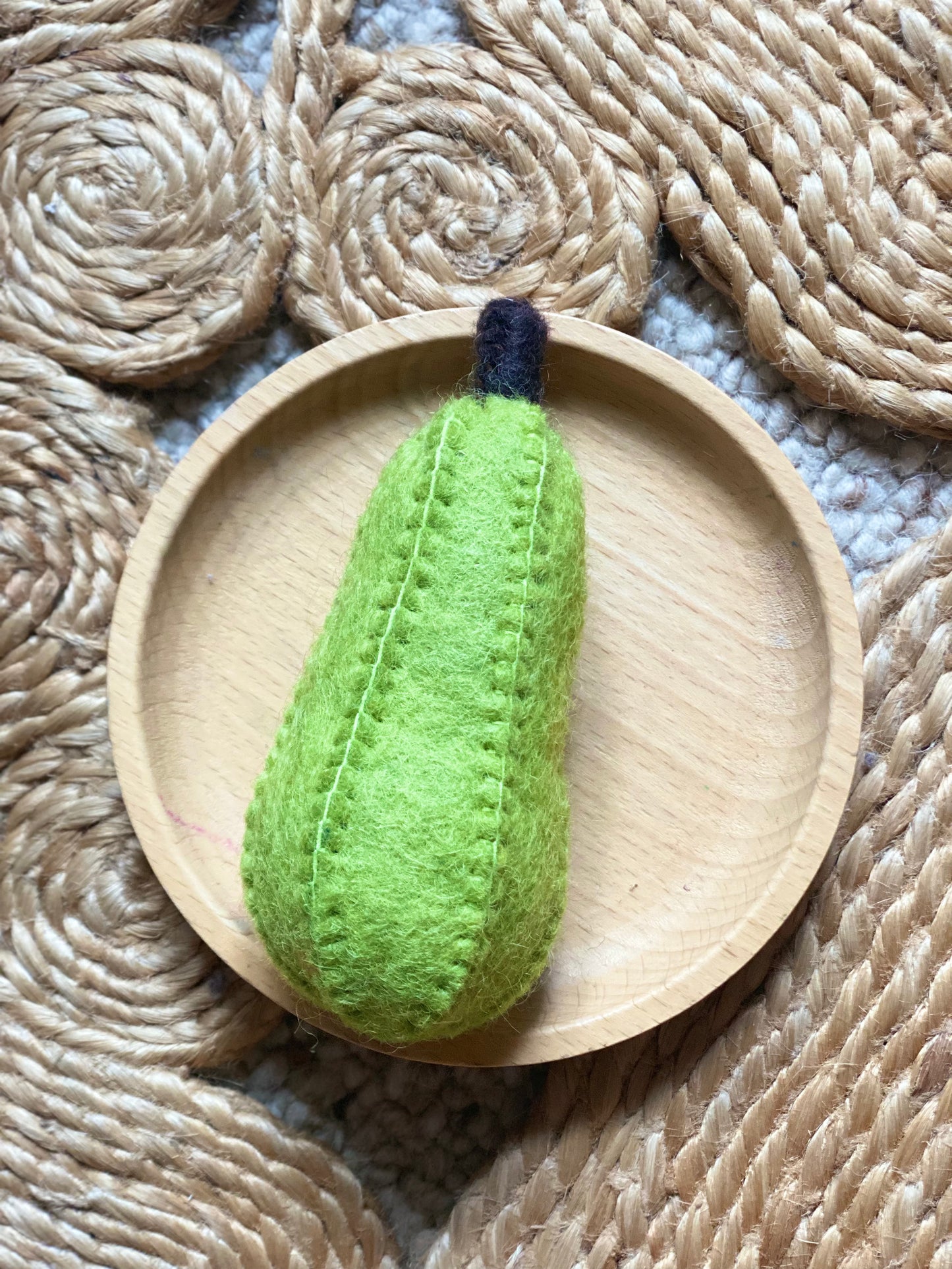 Felt Pear - Whole