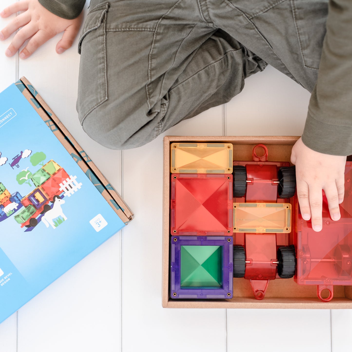 Magnetic Tiles - 24 pc Rainbow Motion Pack