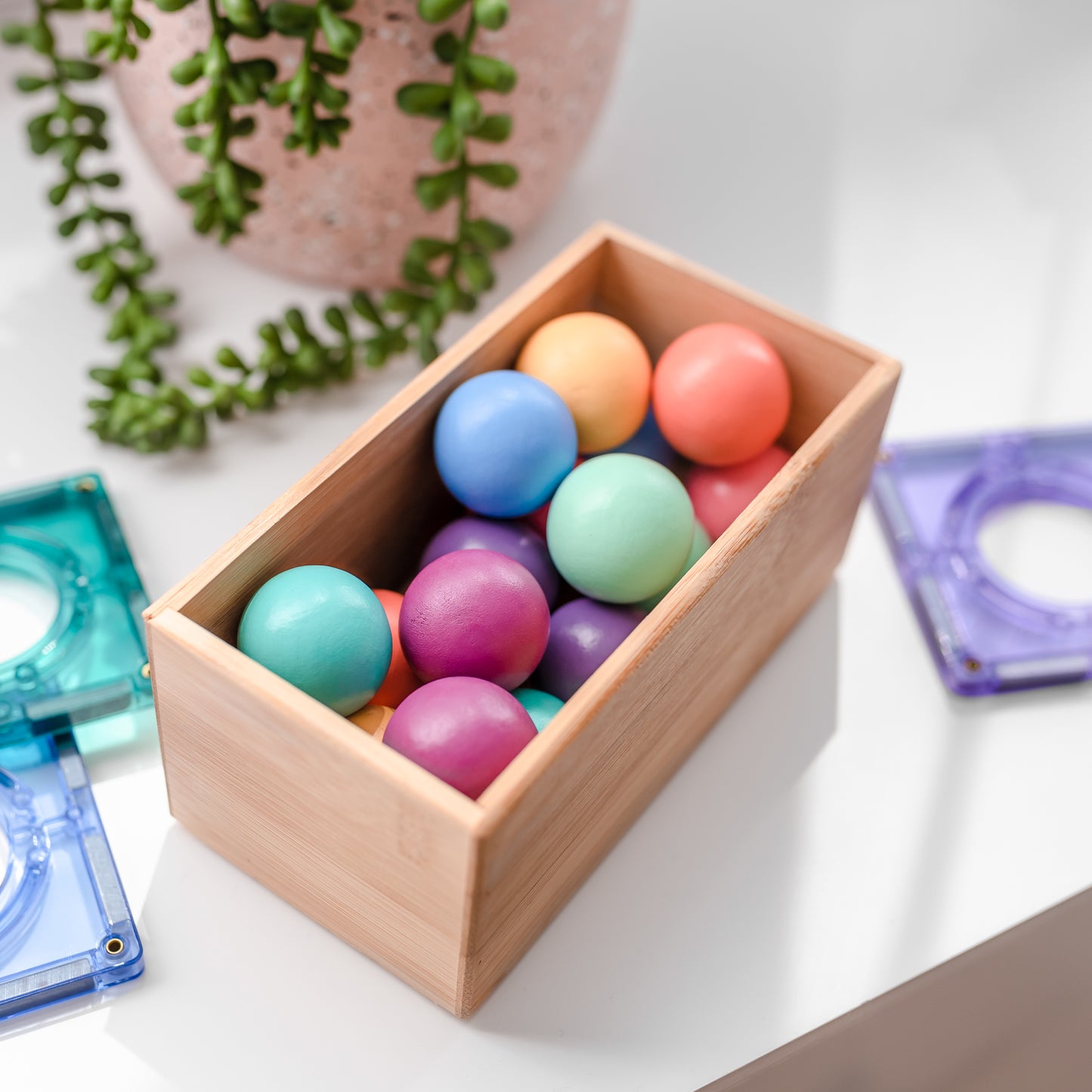 Magnetic Tiles - 16 pc Pastel Ball Pack