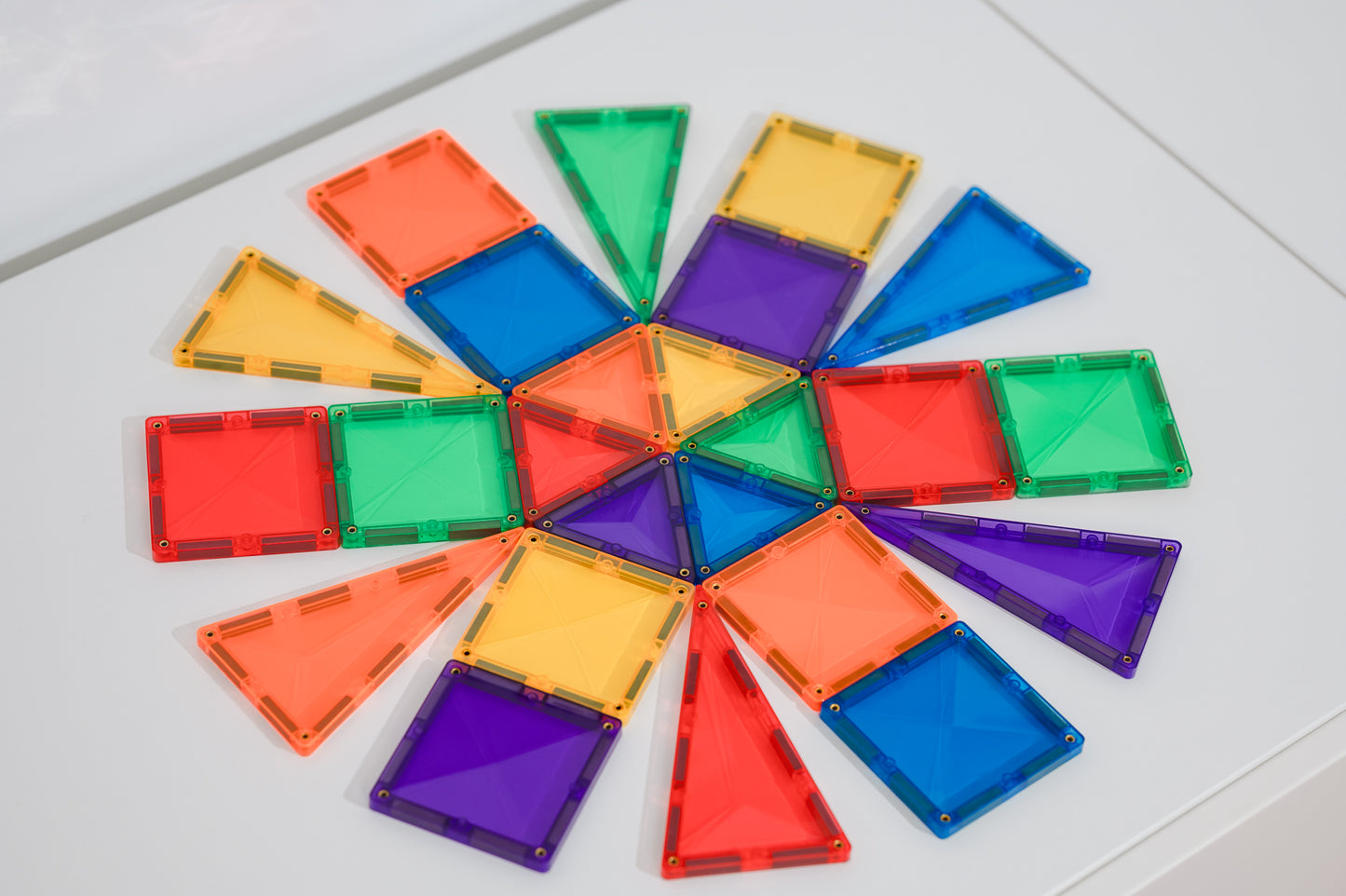 Magnetic Tiles - 24 pc Rainbow Mini Pack