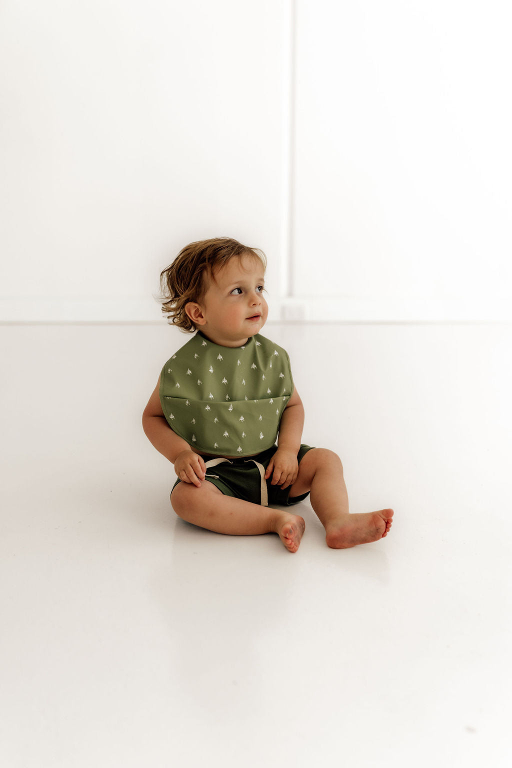 Snuggle Bib Waterproof - Gumnut