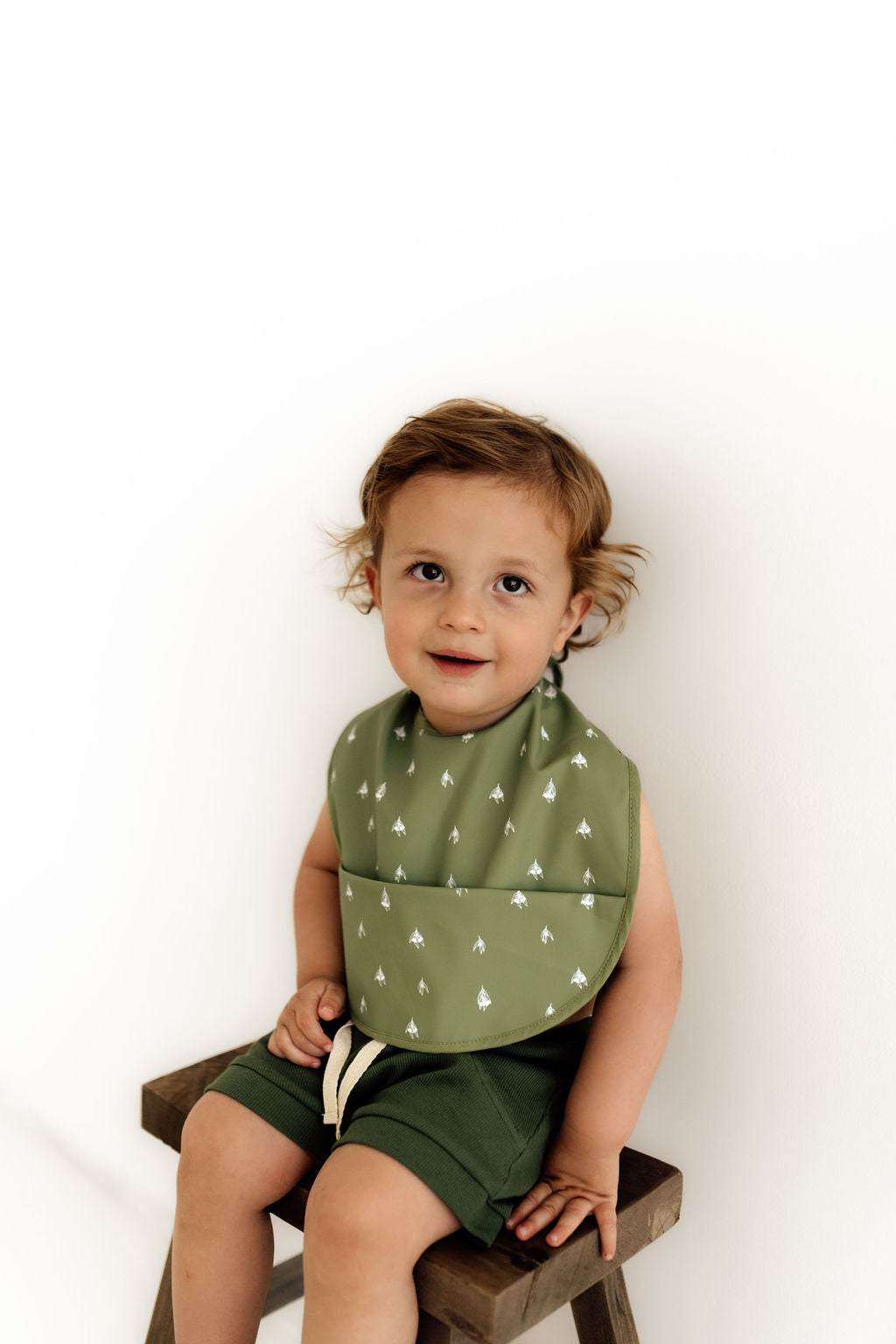 Snuggle Bib Waterproof - Gumnut