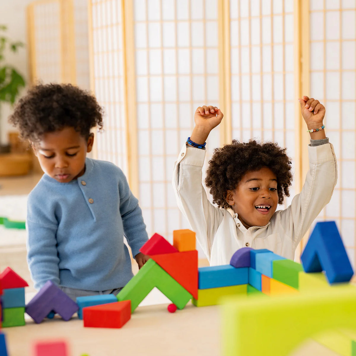 Create, stack and build with Grimm's Basic Building Set. A 30-piece wooden block set designed to inspire imaginative, open-ended play from an early age.