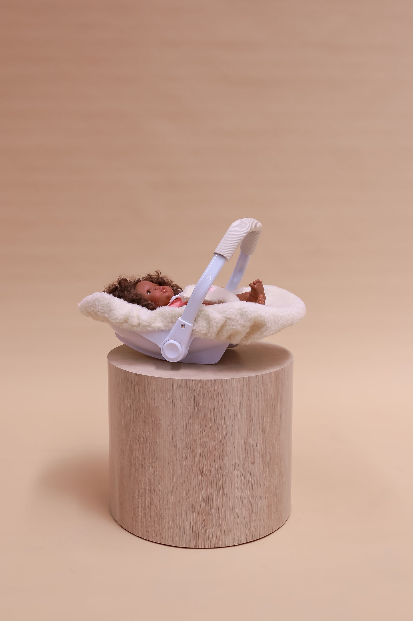 Doll's Car Seat Capsule - Cream Sherpa