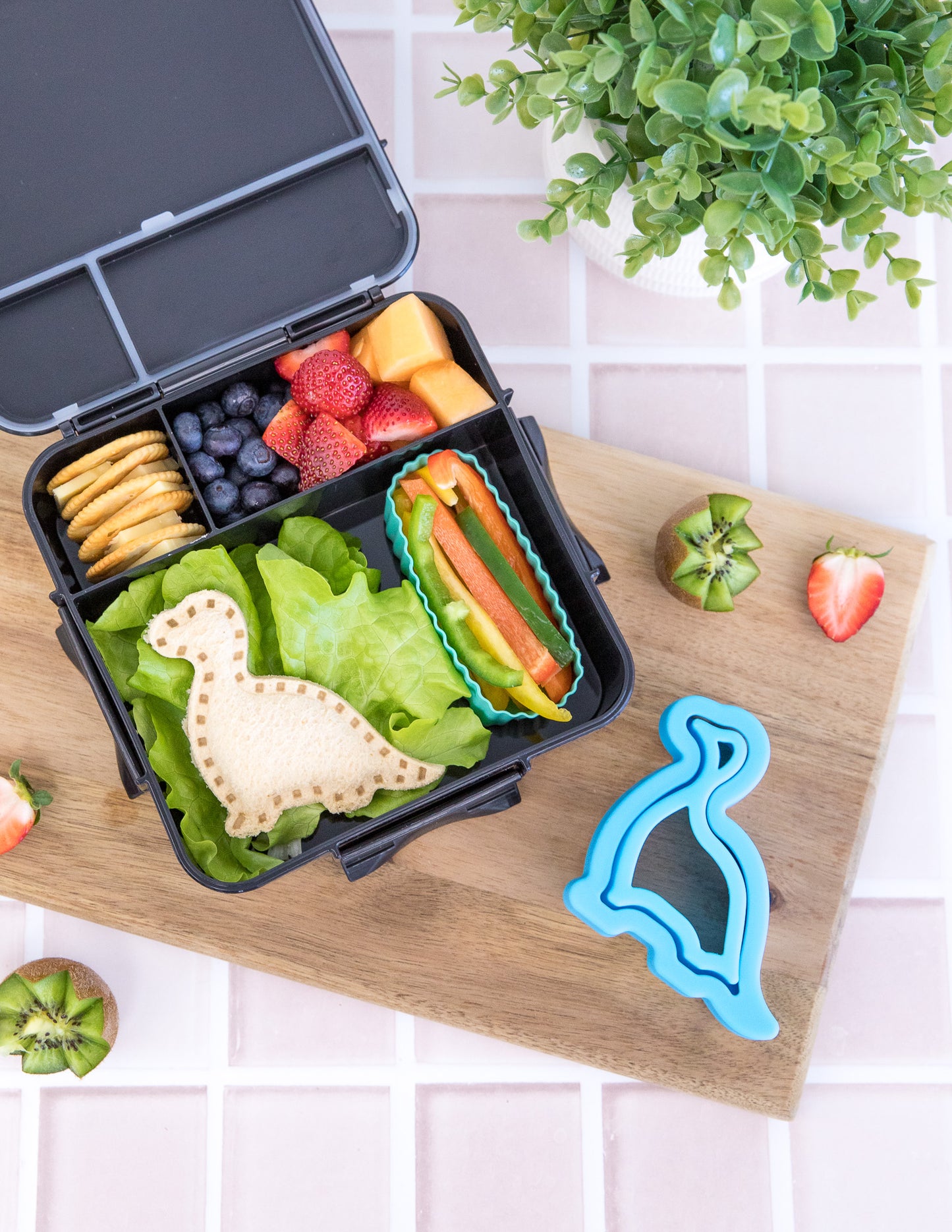 Lunch Punch Cut & Crimp Sandwich Pockets - Dinosaur