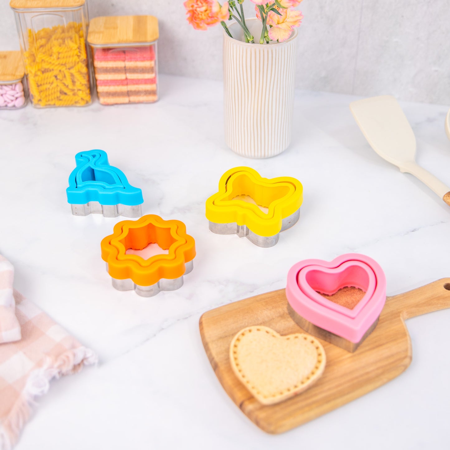 Lunch Punch Cut & Crimp Sandwich Pockets - Love Heart