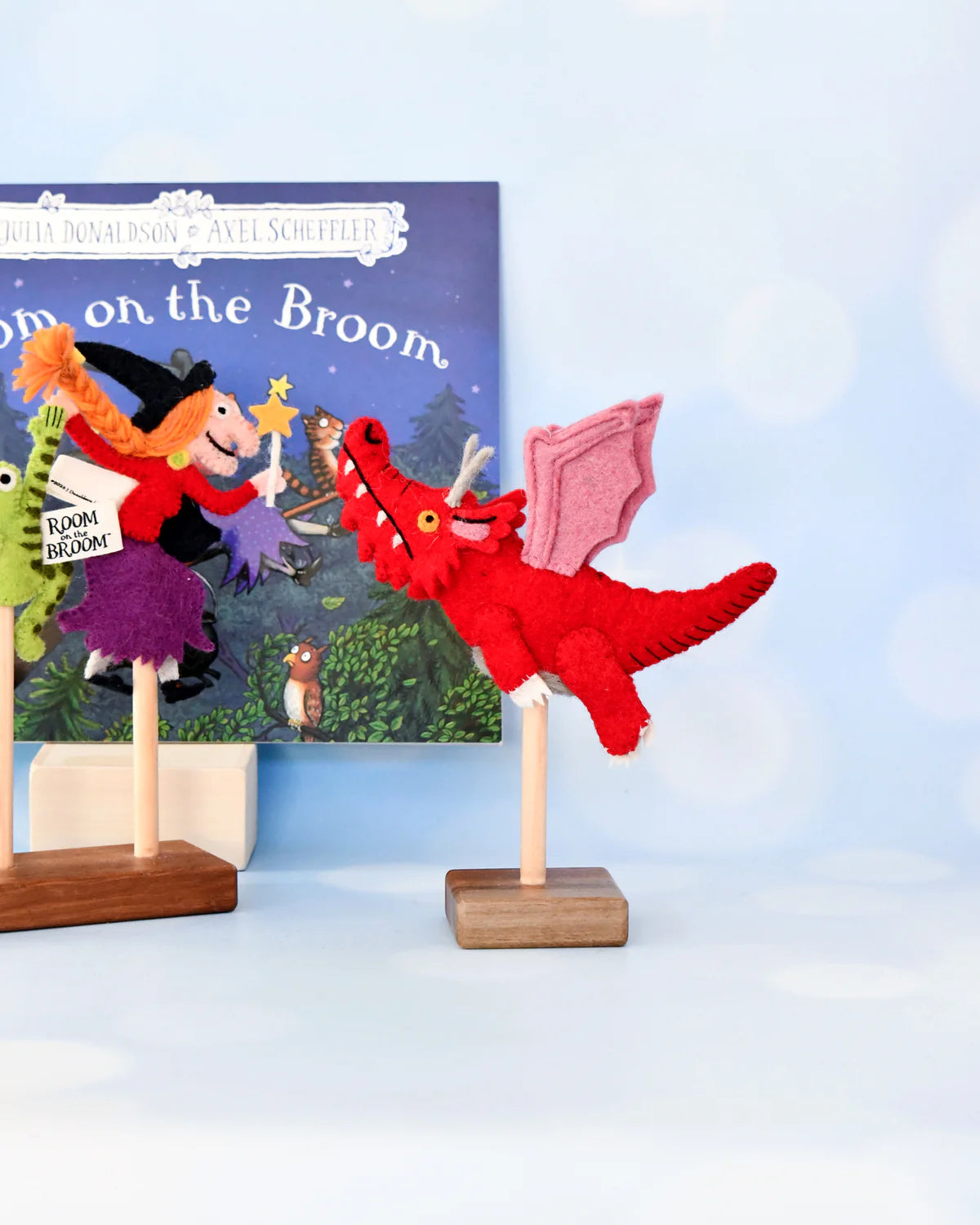 Finger Puppet Set - Room on the Broom