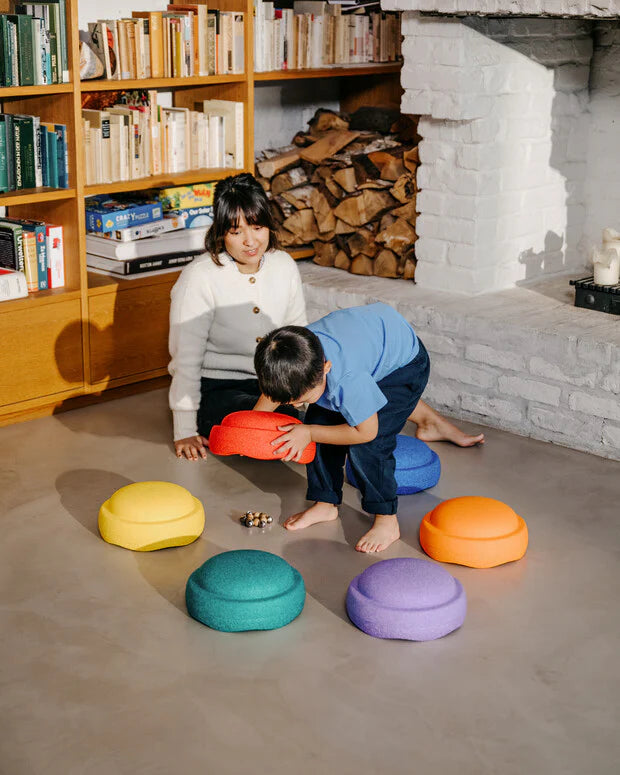 Stapelstein Balance Stepping Stones - Original size, Set of 6, Rainbow Classic