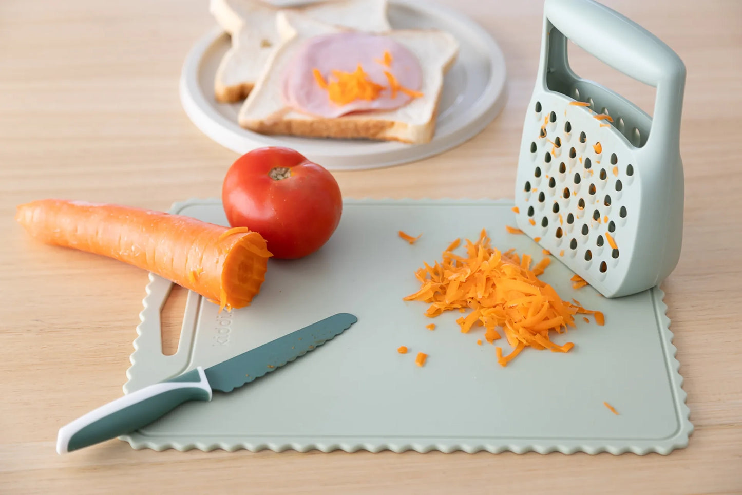 Kiddikutter Safer Grater