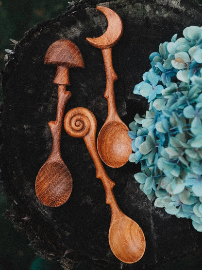 Fern Whirl Spoon