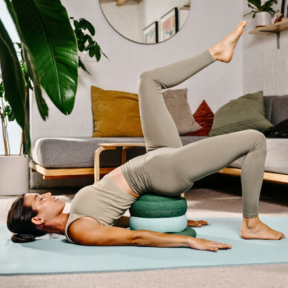 Stapelstein Balance Stepping Stones - Original size, Set of 6, Waters + Greens Set + Balance Board