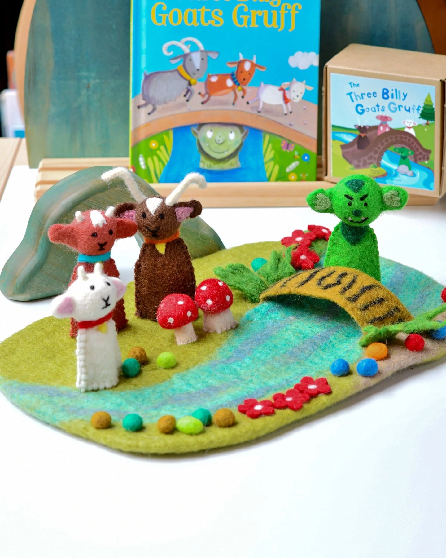 Finger Puppet Set - 3 Billy Goats Gruff