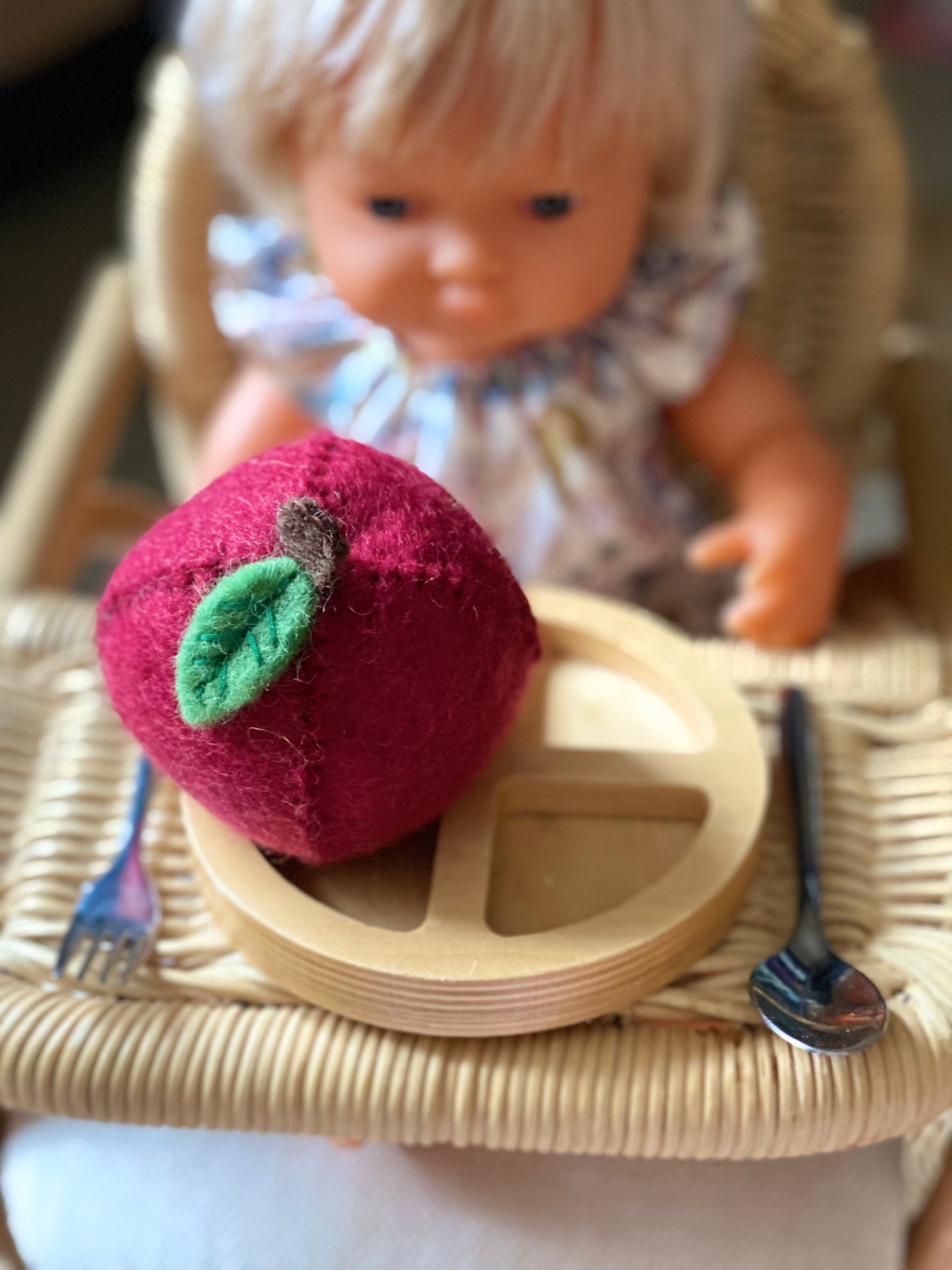 Felt Apple